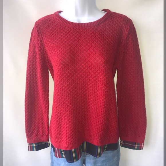 Red sweater. - Picture 3 of 8